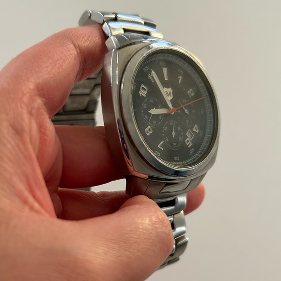 Vintage Andrew Marc A21001TP01 Water Resistant Watch - Needs Battery Replaced - Picture 15 of 16